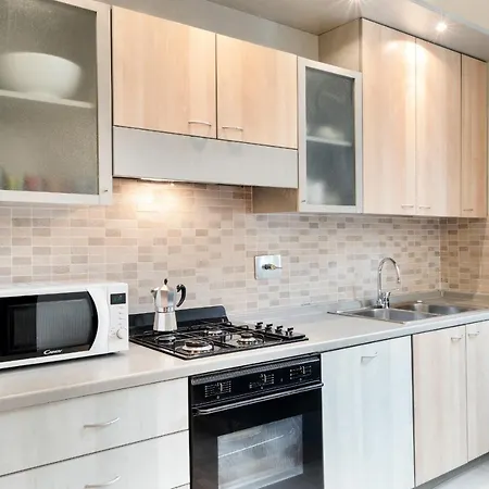 Fascinating 2 Bed Flat Up To 6 Guests In Testaccio Διαμέρισμα Ρώμη