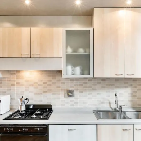 Fascinating 2 Bed Flat Up To 6 Guests In Testaccio Διαμέρισμα Ρώμη
